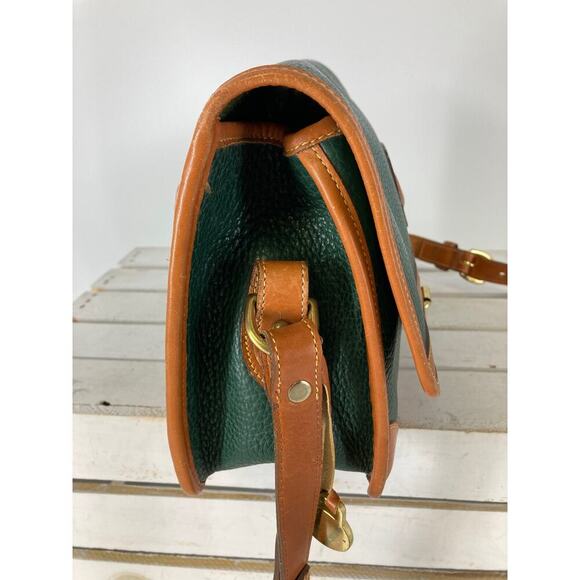 DOONEY & BOURKE MEDIUM GREEN LEATHER VINTAGE CROSSBODY BAG - Picture 3 of 16
